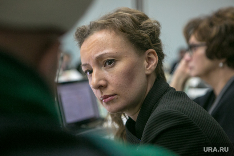 Итоги независимой экспертизы проектов Фонда президентских грантов с участием Сергея Кириенко. Москва, кузнецова анна