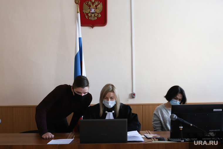 Судебное заседание по административному делу задержанных на несанкционированном митинге в поддержку Навального Алексея. Курган, жуков евгений