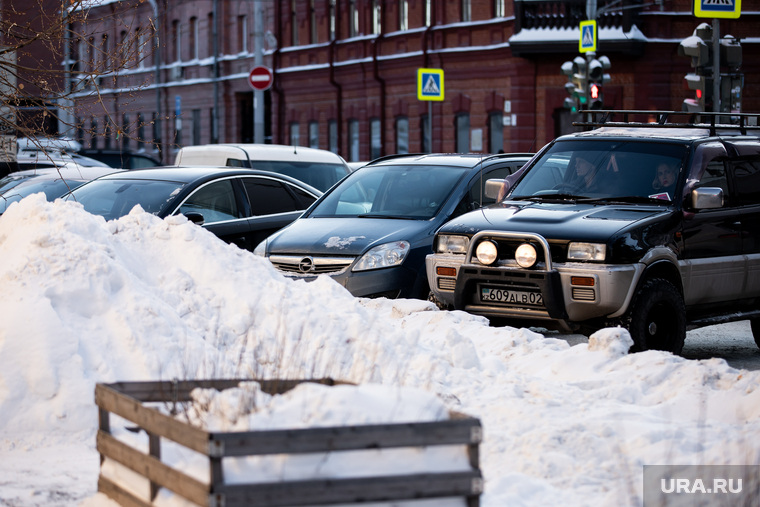 Последствия снегопада в Екатеринбурге, снег, уборка снега