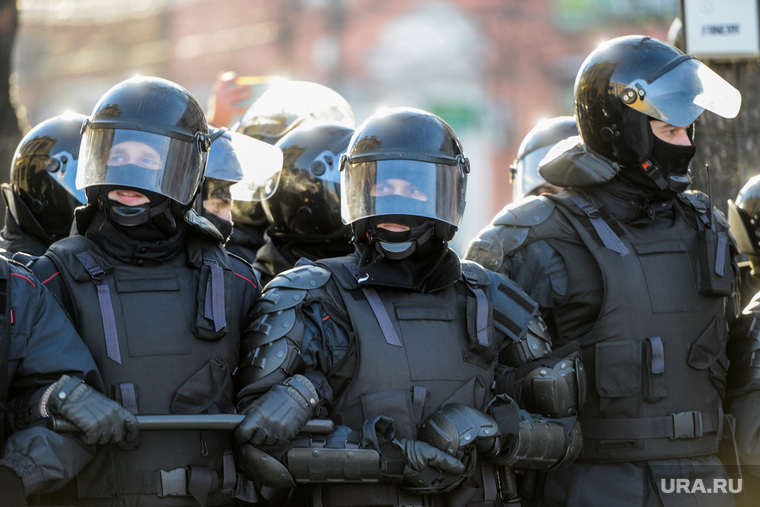Несанкционированная акция в поддержку оппозиционера. Челябинск , митинг, полиция, омон