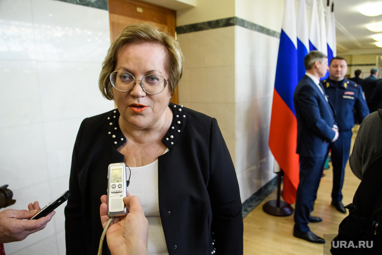 Заседание с участием Павла Крашенинникова по обсуждению Конституции РФ. Екатеринбург, мерзлякова татьяна