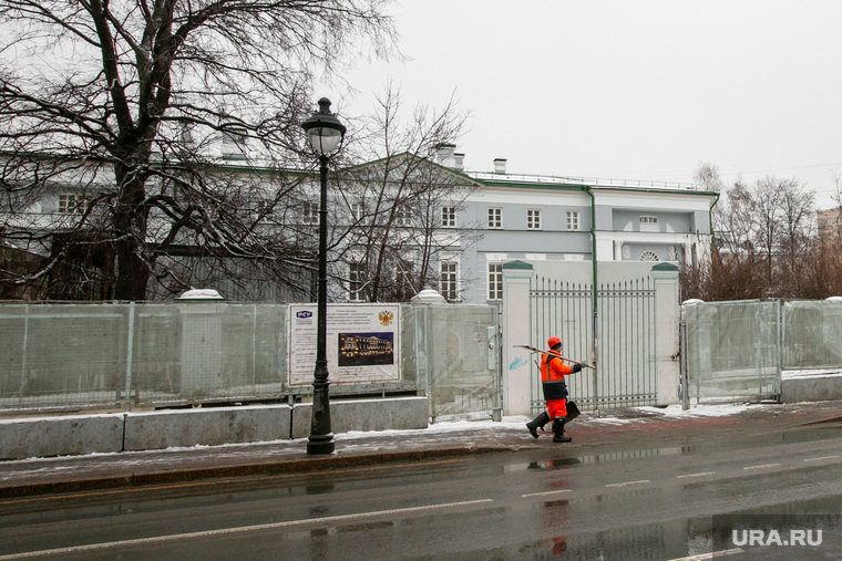 Усадьба Долгоруких-Бобринских по улице Малая Никитская в Москве. Москва, малая никитская д12, городская усадьба, Долгорукие-Бобринские