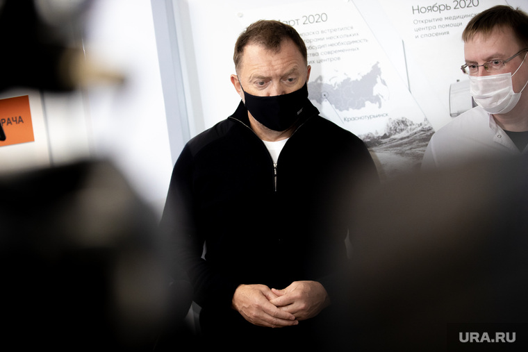 Открытие медцентра для пациентов с COVID-19. Краснотурьинск, Свердловская область, краснотурьинск, дерипаска олег, больница, медцентр, медицинский центр спасения
