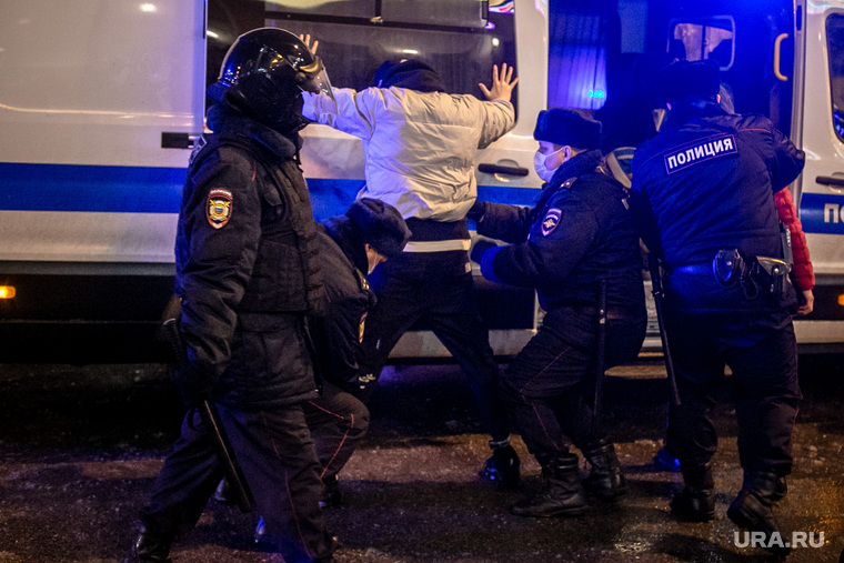 Несанкционированный митинг оппозиции в поддержку Алексея Навального. Москва, арест, задержание активистов, митинг, протест, несанкционированная акция, омон, хапун