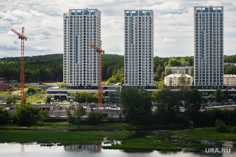 Виды Екатеринбурга , недвижимость, квартира, башенный кран, жилой квартал, жилье
