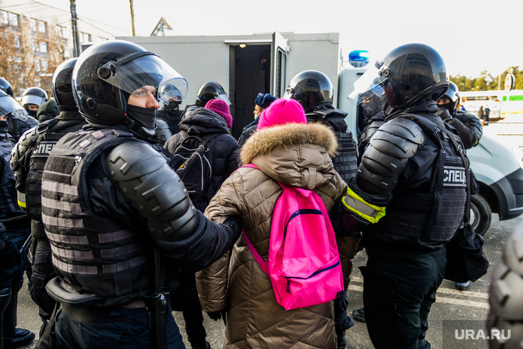 Несанкционированная акция в поддержку оппозиционера. Челябинск , митинг, полиция, задержание, омон, несогласованная акция