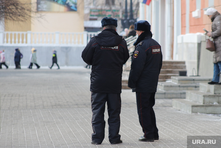 В первый день форума было задержано около 200 человек