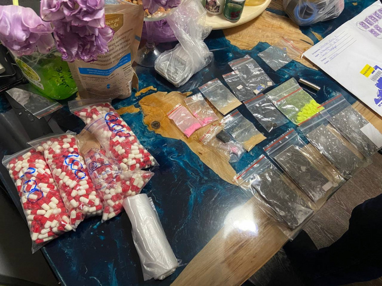 29-летнюю жительницу Нижневартовска задержали в момент закладки