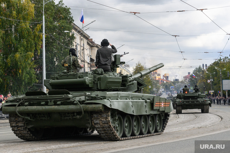 День танкиста в Нижнем Тагиле. Екатеринбург, военная техника, армия, бронетехника, военный парад, танк