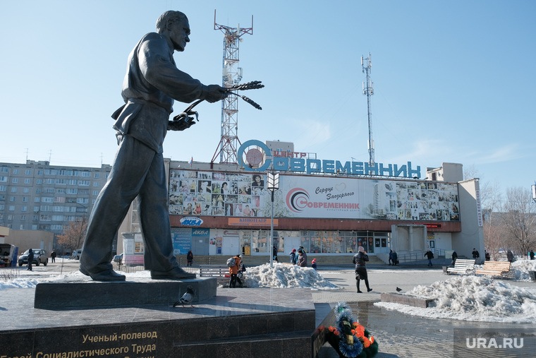 Виды города. Курган, памятник терентию мальцеву, заозерный, современник, проспект мальцева