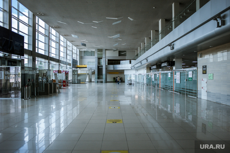 Аэропорт Кольцово во время пандемии коронавируса. Екатеринбург, аэропорт кольцово, эпидемия, пандемия коронавируса