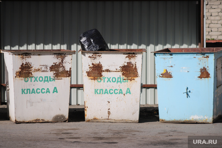 Машины скорой помощи. Курган, мусор, отходы, отходы класса а, контейнер для мусора