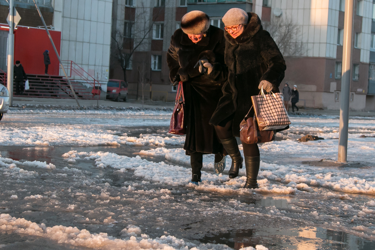 В городе масштабная коммунальная авария. Курган, коммунальная авария, потоп, прорыв водопровода, затопленные улицы