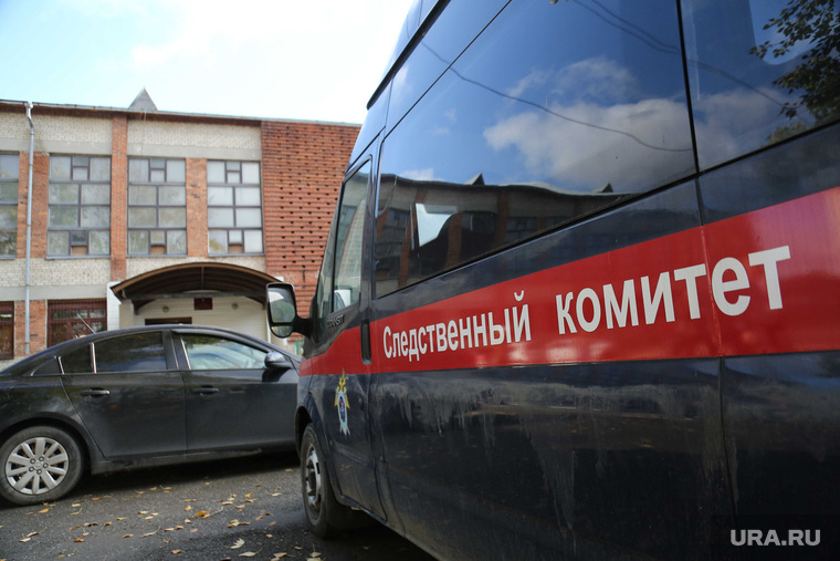 Обыски штаба Навального. Тюмень, следственный комитет, газель