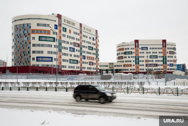 Город зимой. Сургут, роддом, перинатальный центр