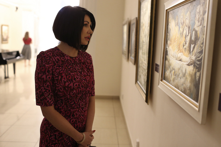 Ирина Текслер вновь посетила выставку художника