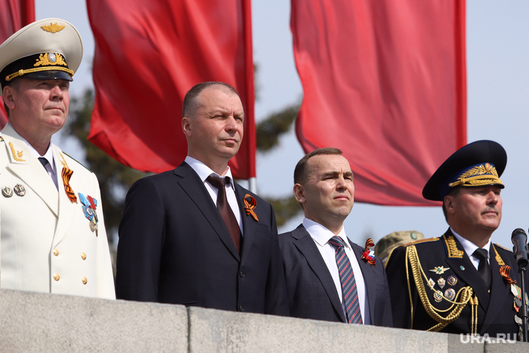 В открытии праздника также приняли участие глава Кургана Андрей Потапов (второй слева), представители органов власти, силовых ведомств и военные