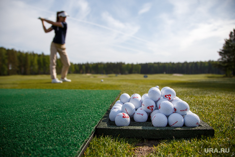 Открытие сезона в гольф-клубе Pine Creek Golf Resort. Екатеринбург, гольф, мячи для гольфа