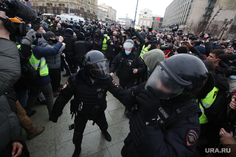 Несанкционированный митинг оппозиции в поддержку Алексея Навального. Москва, арест, задержание активистов, митинг, шествие, протест, несанкционированная акция, винтилово, задержание, омон, москва, хапун, разгон демонстрации