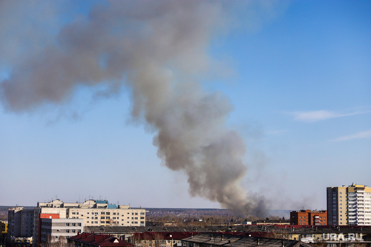 Замороженная стройка СК "Кристалл". Курган, дым, пожар, задымление, огонь