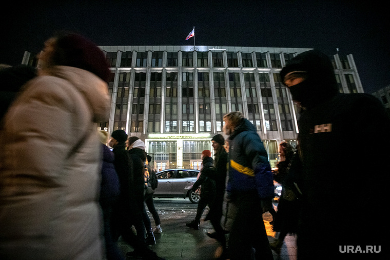 Несогласованная акция протеста после объявления приговора оппозиционеру-блогеру. Москва, совет федерации, сф, протест, несогласованная акция