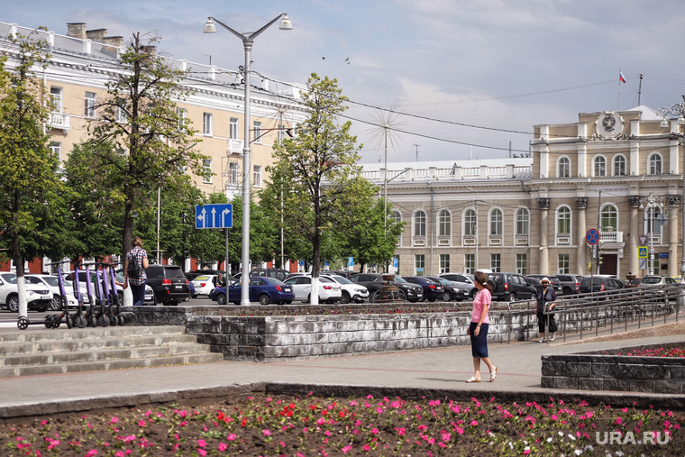 Горсад. Курган, горсад, клумба, цветы