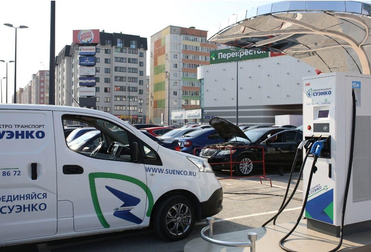 Владельцы электромобилей теперь смогут заряжать машины и в Тобольске. Причем — бесплатно