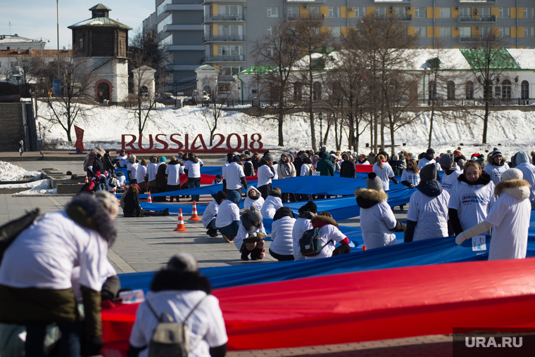 ВЫБОРЫ 2018. Флешмоб "Мы разные, но права у нас одни" в Историческом сквере. Екатеринбург, флешмоб, исторический сквер, акция, russia2018, выборы, свободные выборы