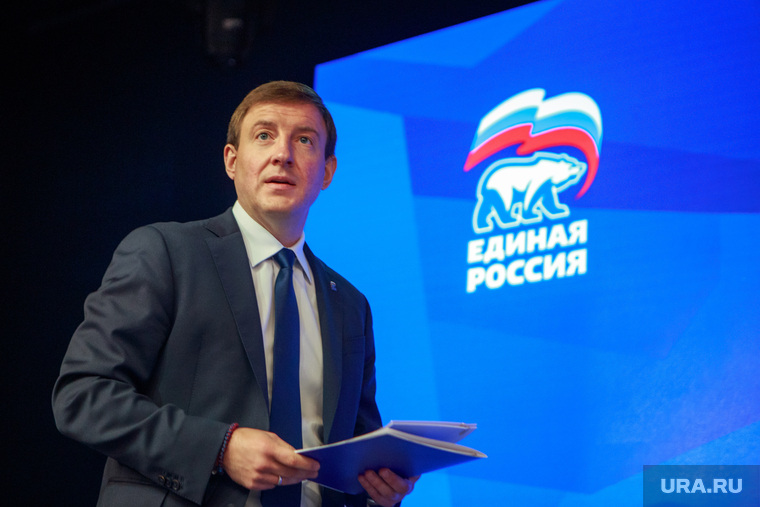 Совместное заседание Генерального Совета Партии и Совета руководителей фракций партии "Единая Россия". Москва, портрет, единая россия, едро, турчак андрей, логотип