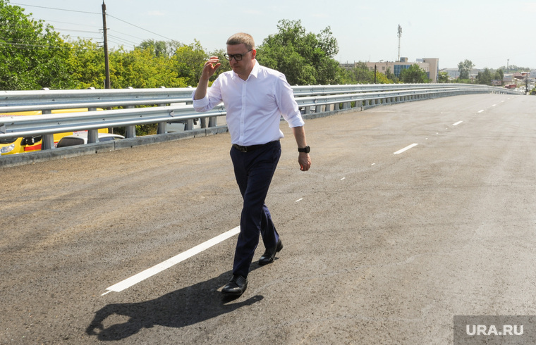 Алексей Текслер проверил готовность к вводу в эксплуатацию двух путепроводов. Челябинск, разметка, путепровод, текслер алексей, дорога, троицкий тракт, путепровод на дарвина, путепровод на коксохиме