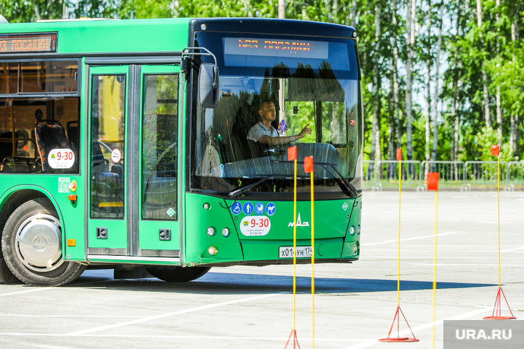 Выставка Коммерческий автотранспорт. Челябинск, автобус