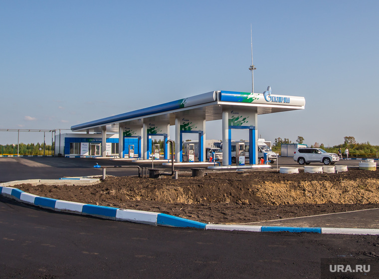 Открытие газовой заправки Газпрома при участии председателя совета директоров Виктора Зубкова. Курган, газпром, газовая заправка