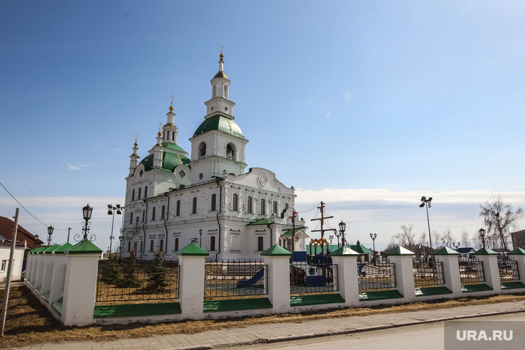 Рабочая поездка губернатора Владимира Якушева в Ялуторовск. Тюменская область, успенско-никольский храм ялуторовск