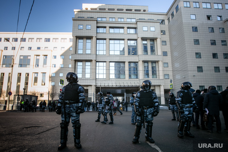 Обстановка у Мосгорсуда во время процесса над оппозиционером. Москва, полиция, мосгорсуд, омон
