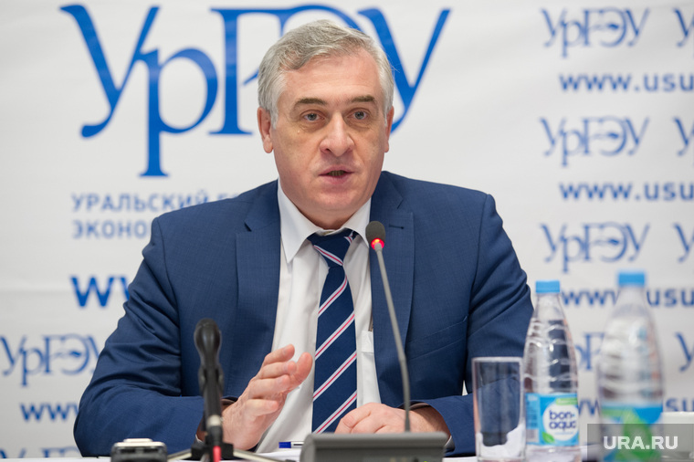 Пресс-конференция Якова Силина в УрГЭУ. Екатеринбург, силин яков