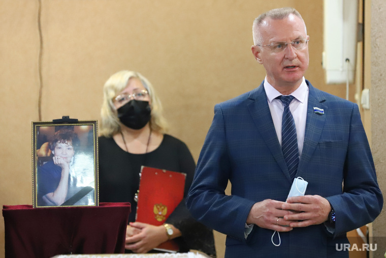 Владимир Власов выразил соболезнования семье Чернецкой