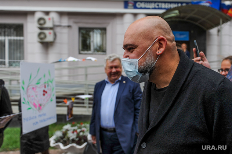 Денис Проценко посмотрел работы студентов