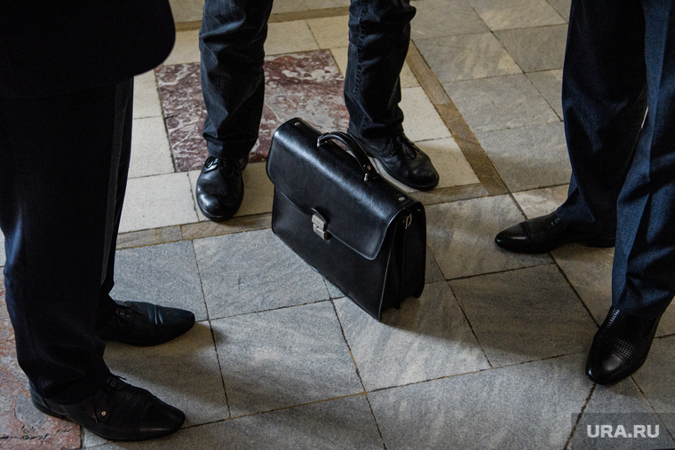 Заседание комитета по бюджету на 2020 год. Екатеринбург, чиновники, чиновник, портфель, дресс-код, дресс код, депутаты