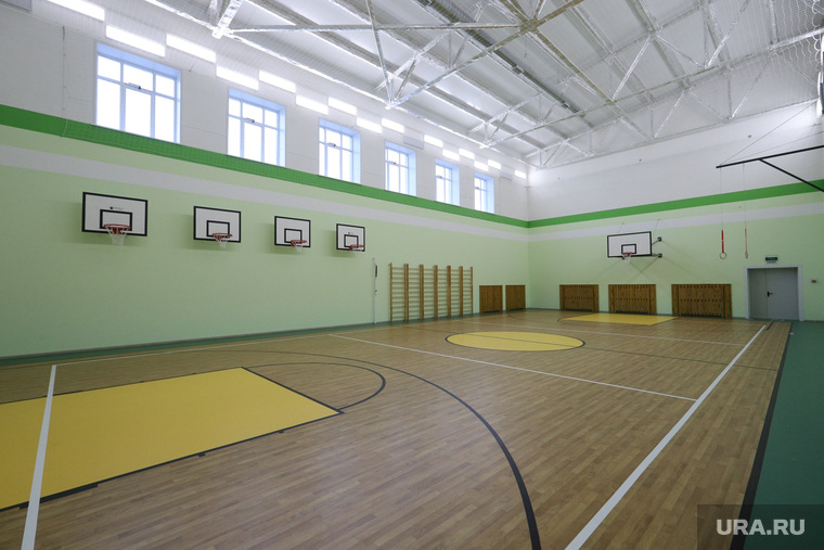 Спортивный зал новой школы в с. Кетово
