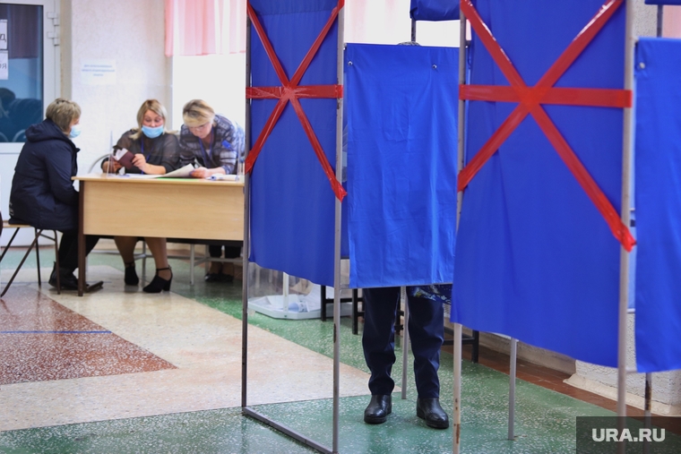 Единый день голосования. Ситникова Елена на избирательном участке. Курган