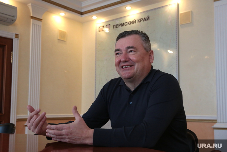 Председатель Законодательного Собрания Пермского края Валерий Сухих во время интервью. Пермь, сухих валерий