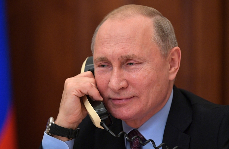 Сайт президента России, stock, улыбка, разговор по телефону, путин владимир, сток, stock