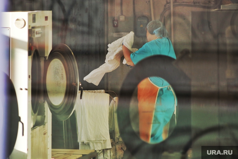 Город во время пандемии коронавирусной инфекции. Курган , стирка, прачечная, стиральная машина, прачка, грязное белье
