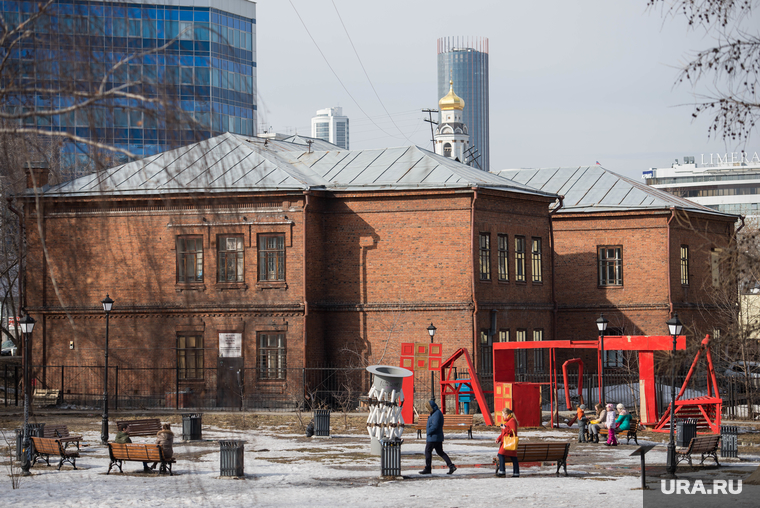 Сейчас филиал Пушкинского музея в Екатеринбурге располагается в Государственном центре современного искусства (ГЦСИ) возле Дендропарка