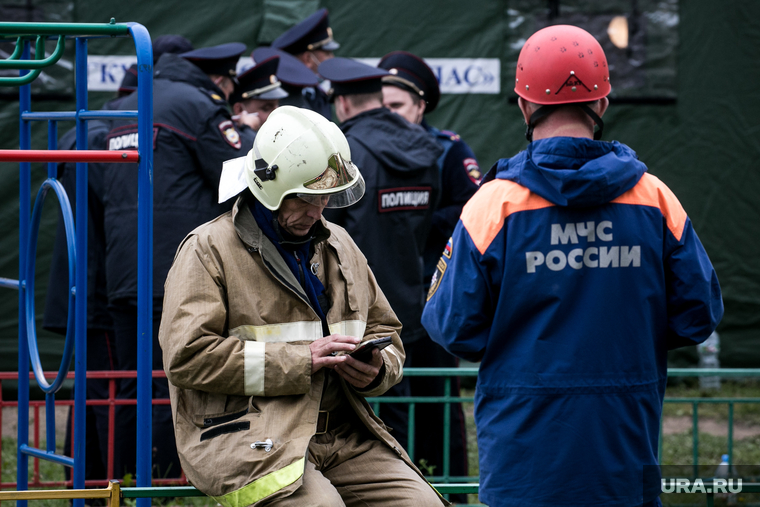 Последствия взрыва газа в доме 9А на улице 28 июня в  Ногинске. Москва, мчс, газ, последствия, спасатели
