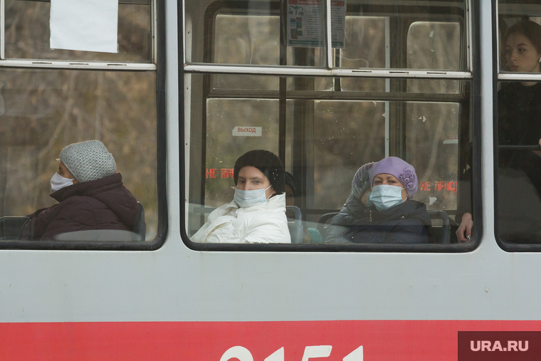 Профилактический рейд ГИБДД. Магнитогорск, медицинские маски, пассажиры, трамвай