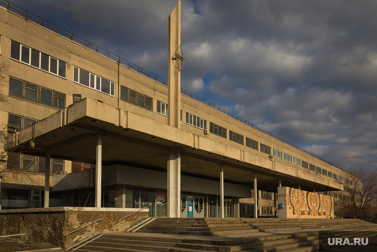 Бывшее здание Магнитогорского государственного университета. Магнитогорск, МаГУ, магнитогорск