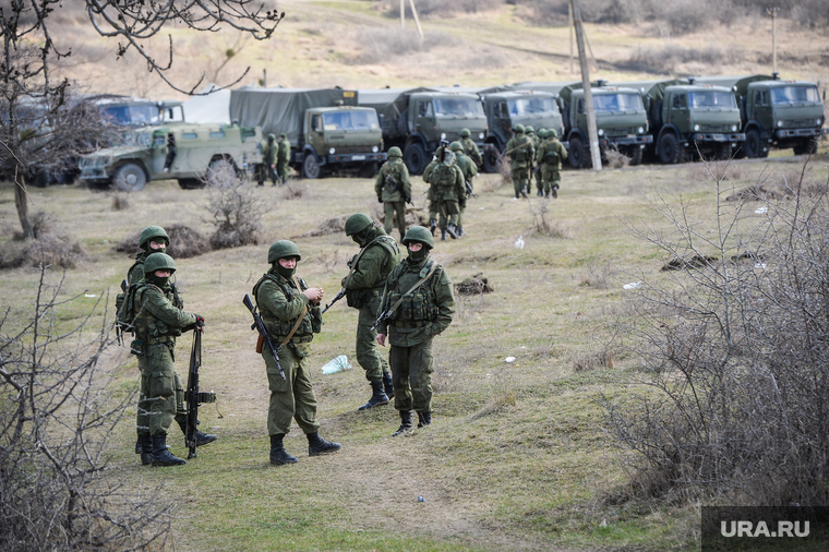 Неопознанные войска в Крыму. Украина. Севастополь, военная техника, военные, войска, вежливые люди, солдат