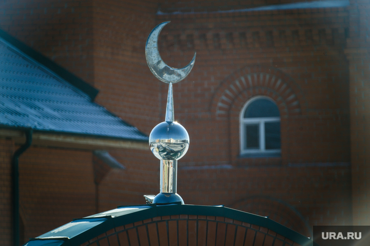Мечеть и строительная площадка на улицах Климова и Сибирская. Курган, мечеть