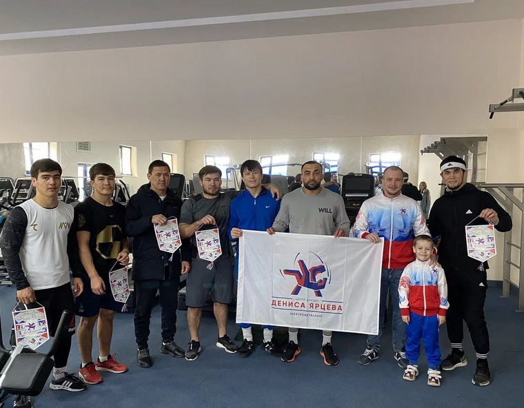 Уральские дзюдоисты привезли подарки узбекским детям и сувениры спортсменам